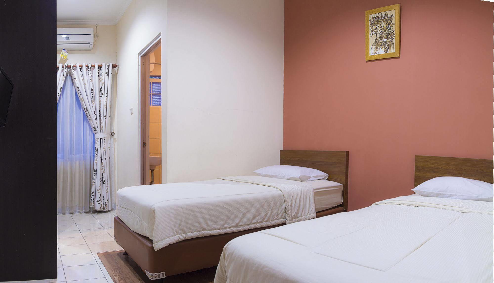 Hotel Lotus Bandung Exterior foto